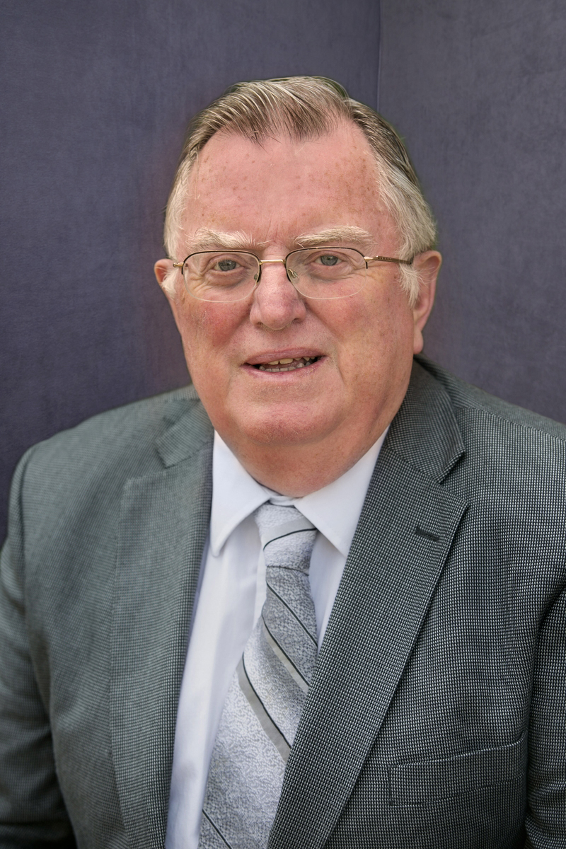 Dr. Gerald Bray